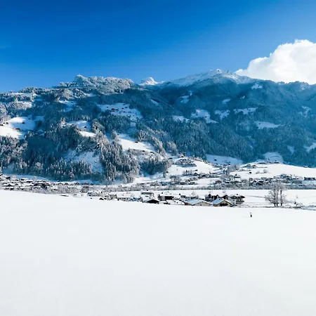 Neuner-2 By Interhome Apartman Hippach