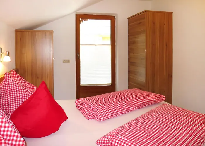 Neuner-2 By Interhome *