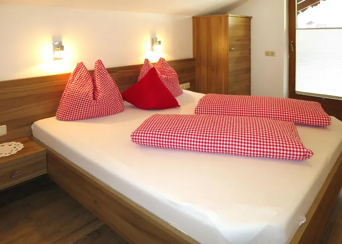 Neuner-2 By Interhome היפאך